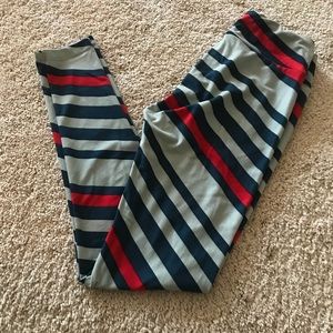 Stripped Lularoe leggings